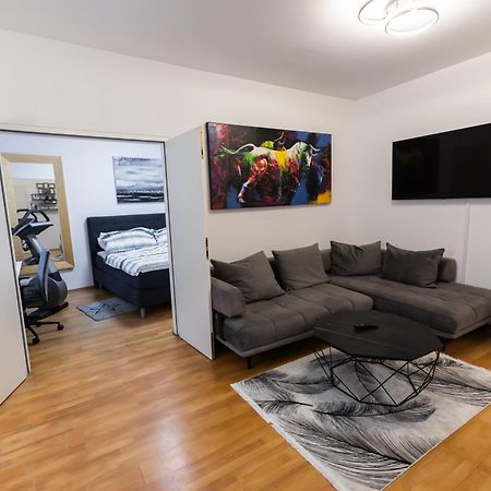 Palais Petrus Apartment Виена Екстериор снимка