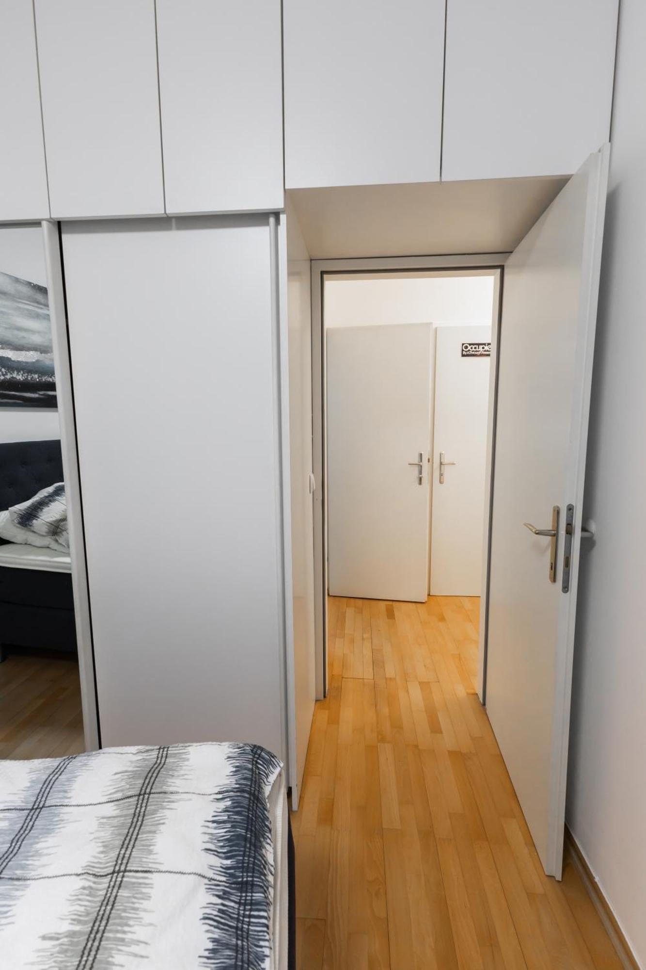 Palais Petrus Apartment Виена Екстериор снимка