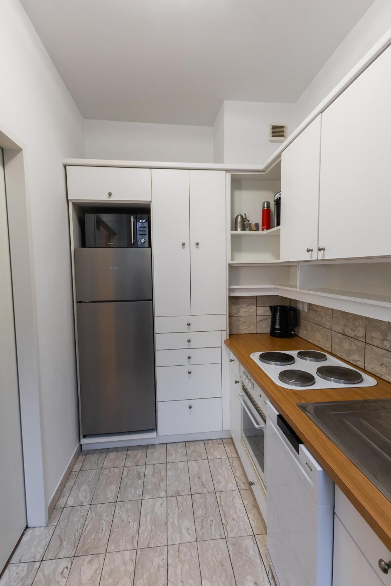 Palais Petrus Apartment Виена Екстериор снимка
