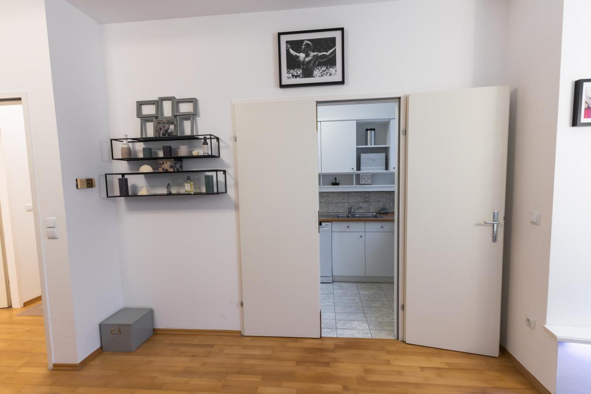 Palais Petrus Apartment Виена Екстериор снимка