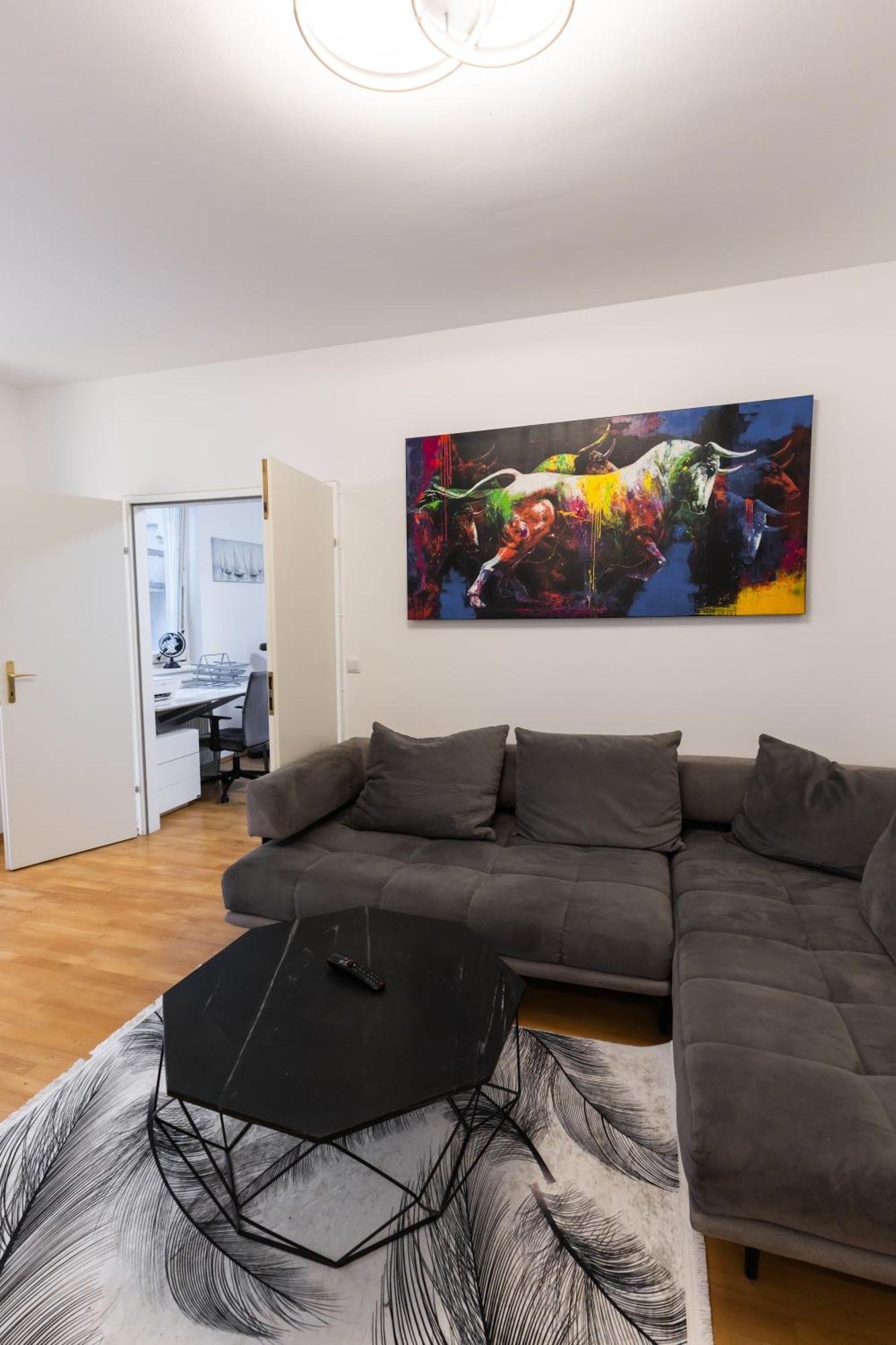 Palais Petrus Apartment Виена Екстериор снимка