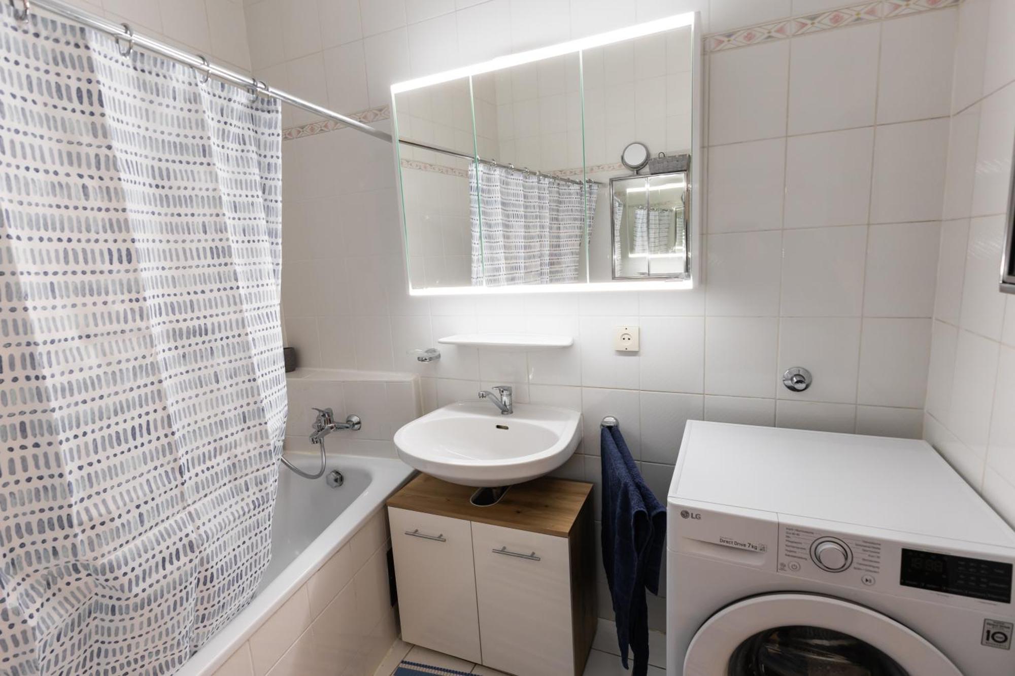Palais Petrus Apartment Виена Екстериор снимка